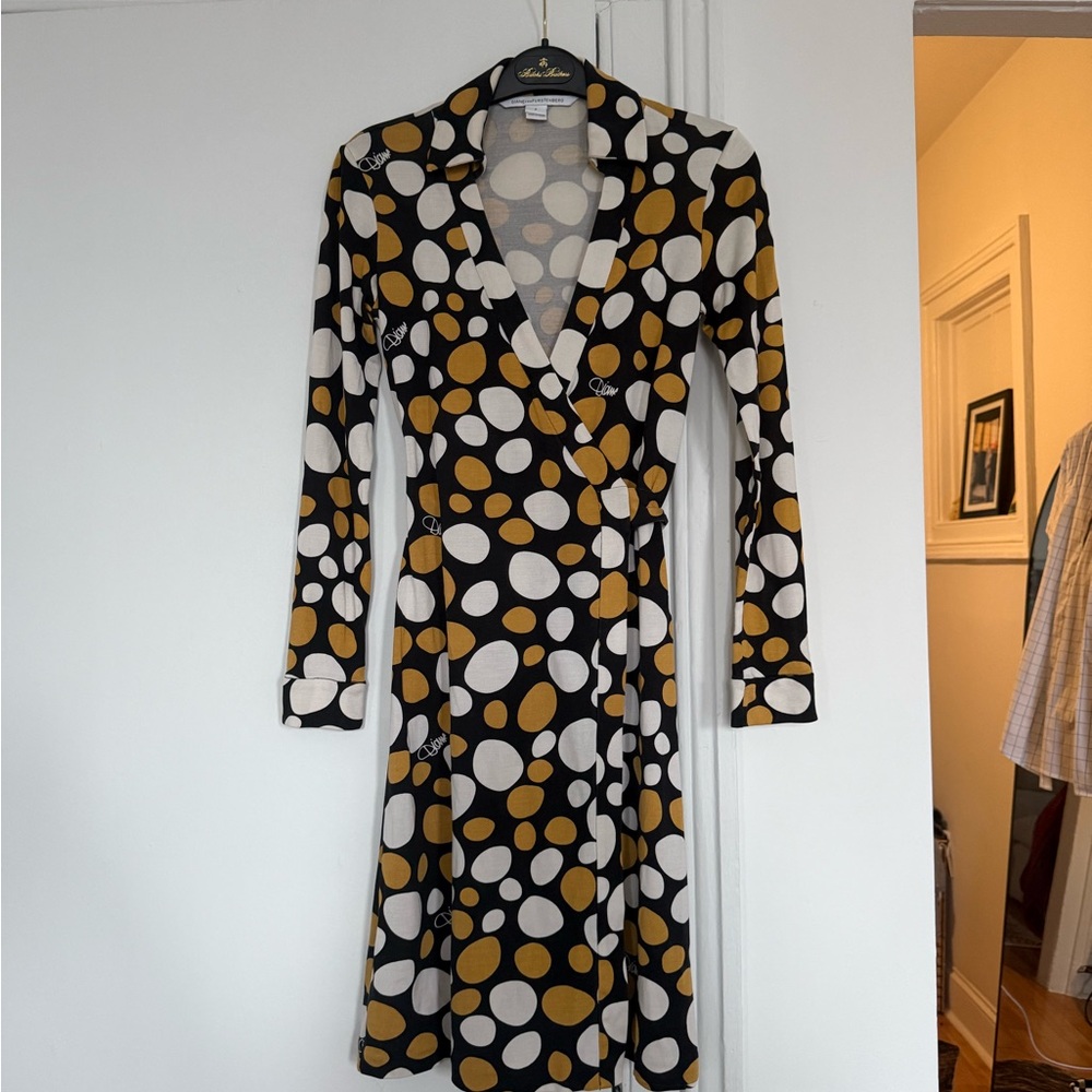 Diane Von Furstenberg Black and gold Polka Dot Long Sleeve Wrap Dress